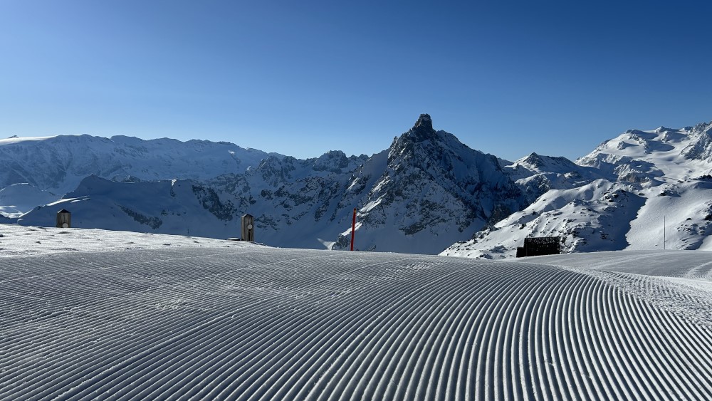 First Track skiën in Méribel.